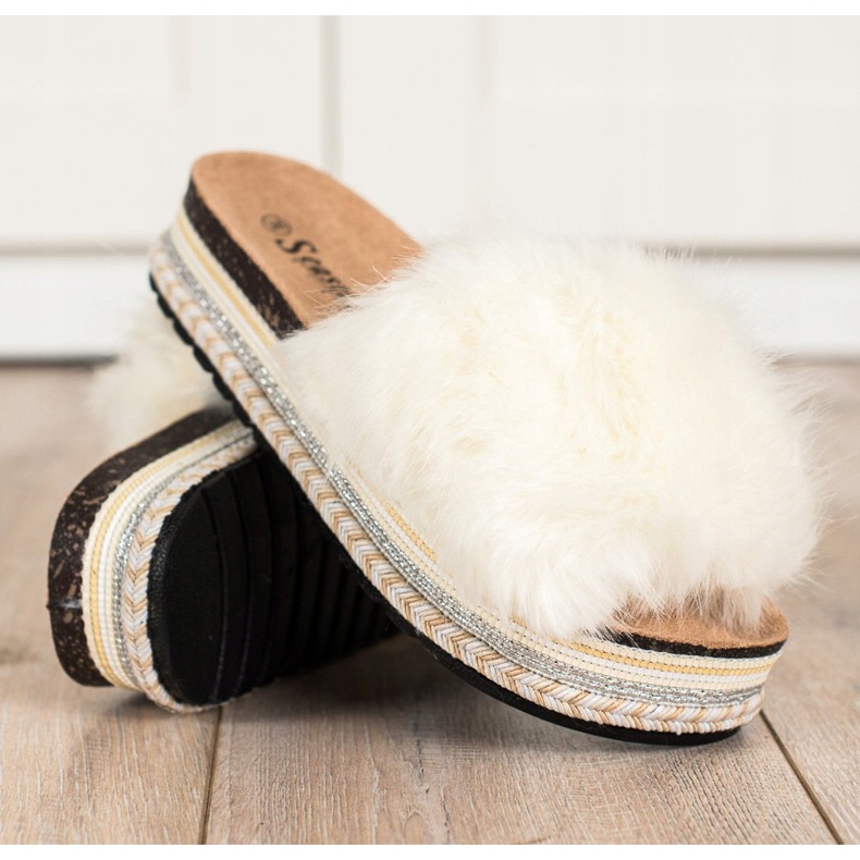 Seastar Papuci la modă pe o platformă decorativă alb 1