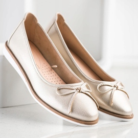 Balerina de Aur a lui Sergio Leone 1