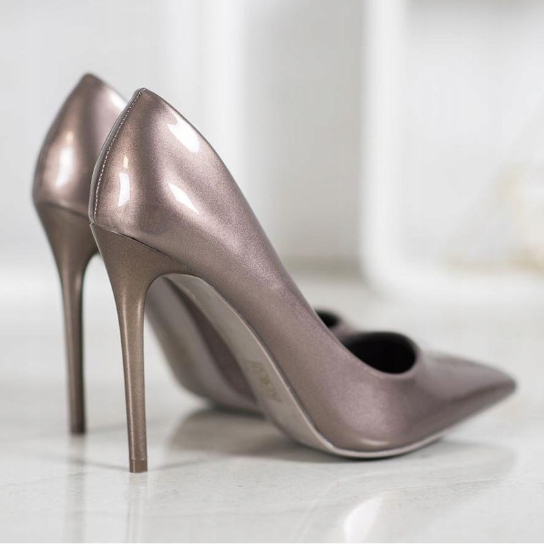 Small Swan Știfturi lăcuite gri 1