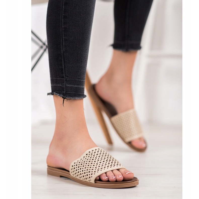 Renda Papuci ajurati maro 2