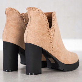 Bella Paris Cizme cu toc înalt bej 1