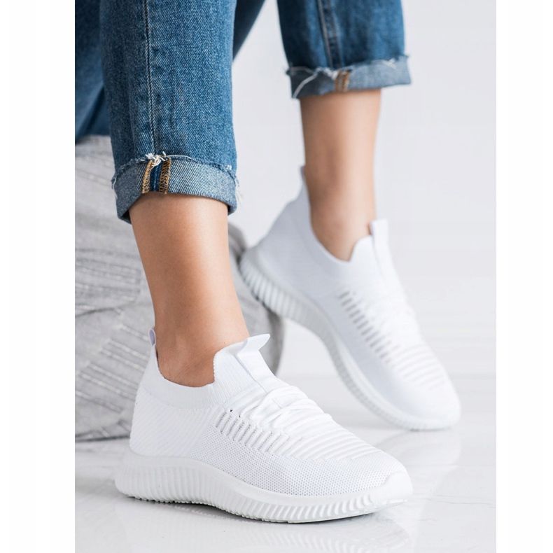 Adidași albi MCKEYLOR 2