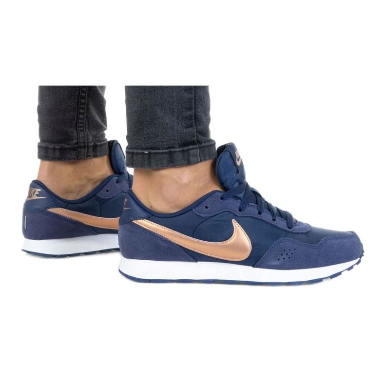 Pantofi Nike Md Valiant (GS) Jr CN8558-401 albastru marin de aur 6