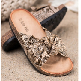 Bella Paris Papuci cu imprimeuri de șarpe bej 2