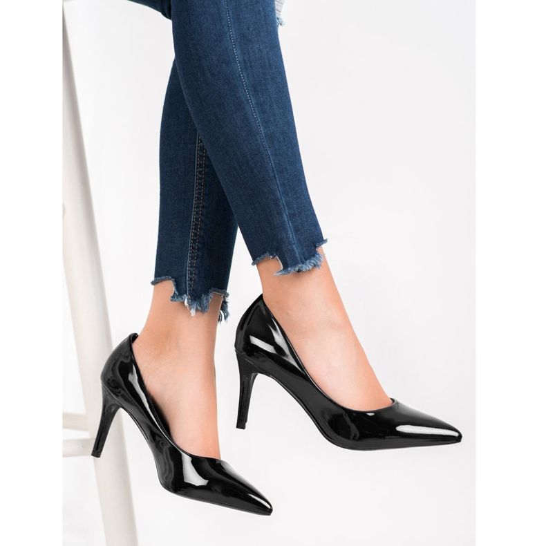 Small Swan Știfturi lăcuite negru 1