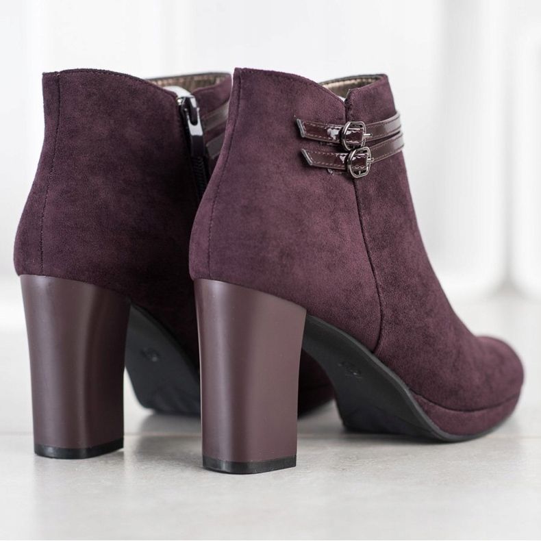 M.Daszyński Cizme elegante cu dungi roșu multicolor 1 M.Daszyński Cizme elegante cu dungi roșu multicolor 1