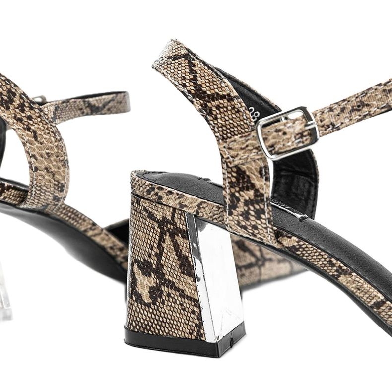 Pompele în modelul pielii de șarpe de pe blocul Anita bej 1