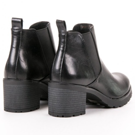 W. Potocki Cizme Chelsea negre pe un bar negru 2