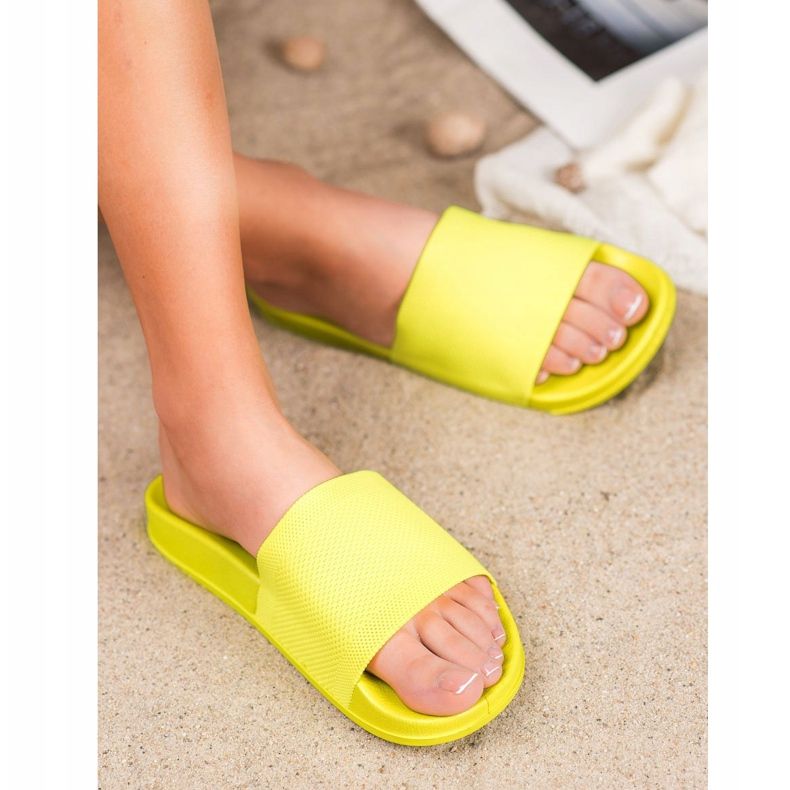 Small Swan Papuci casual galben 2