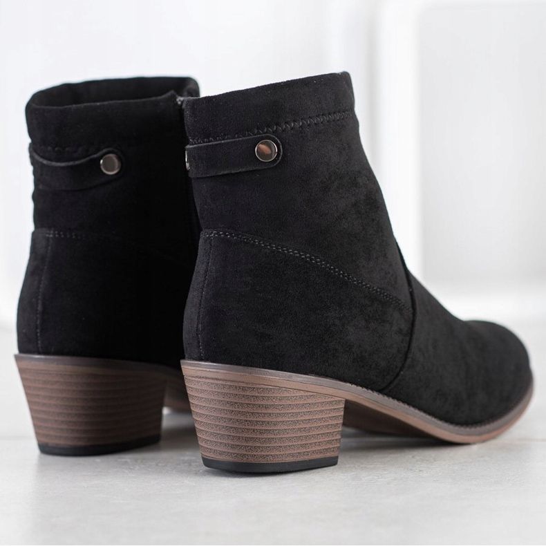 Camo Cizme casual pe un post negru 1