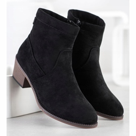 Camo Cizme casual pe un post negru 2 Camo Cizme casual pe un post negru 2