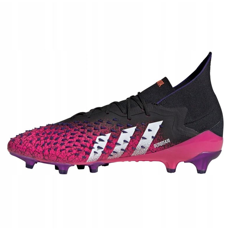 Ghete de fotbal Adidas Predator Freak.1 Ag M FW7242 grafit, negru, violet negru 1 Ghete de fotbal Adidas Predator Freak.1 Ag M FW7242 grafit, negru, violet negru 1