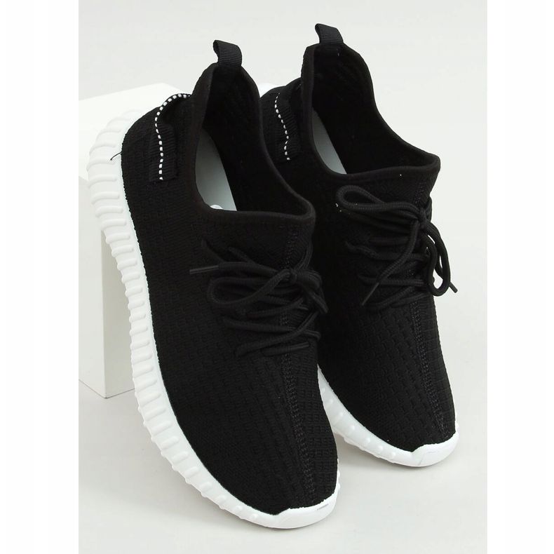 Șosete negre 7817 BLACK / WHITE pantofi sport negru 1