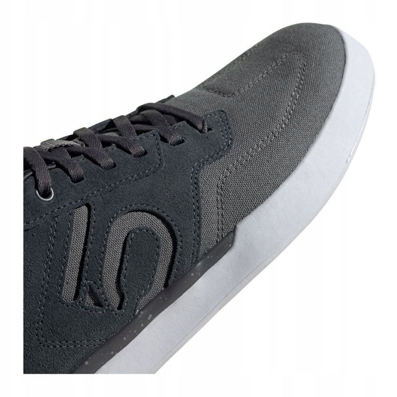 Pantofi Adidas Sleuth M EF7179 verde 2