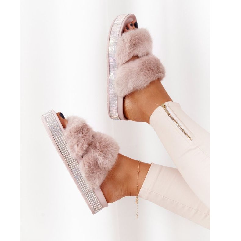 PS1 Papuci bej pe platformă cu blană și zirconiu cub Wow! 1