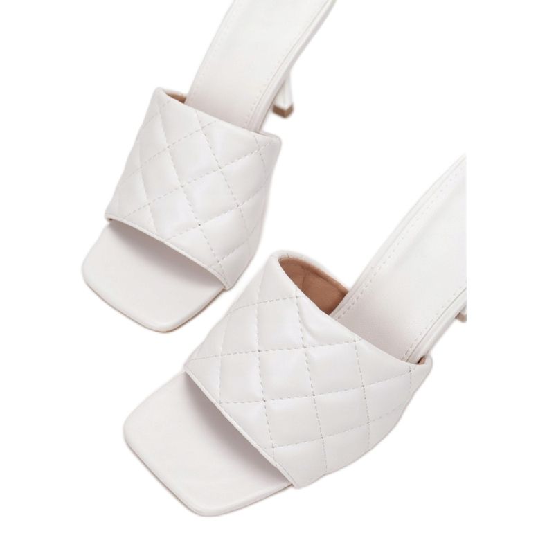 Vices Vici CIC-3-71-alb 1