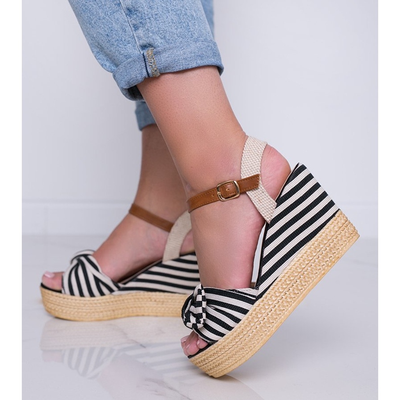 Sandale cu pană alb-negru cu fundă Holiday Vibes 1