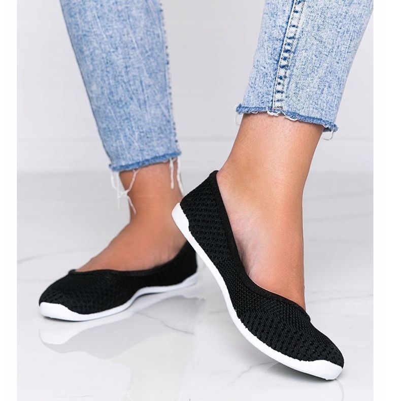 Balerini din stofă neagră cu model ajurat de Zile Bune negru 1