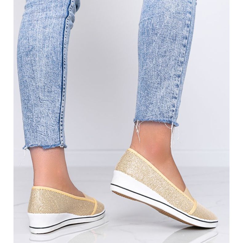 Balerine strălucitoare de aur pe pană Glam Star 1