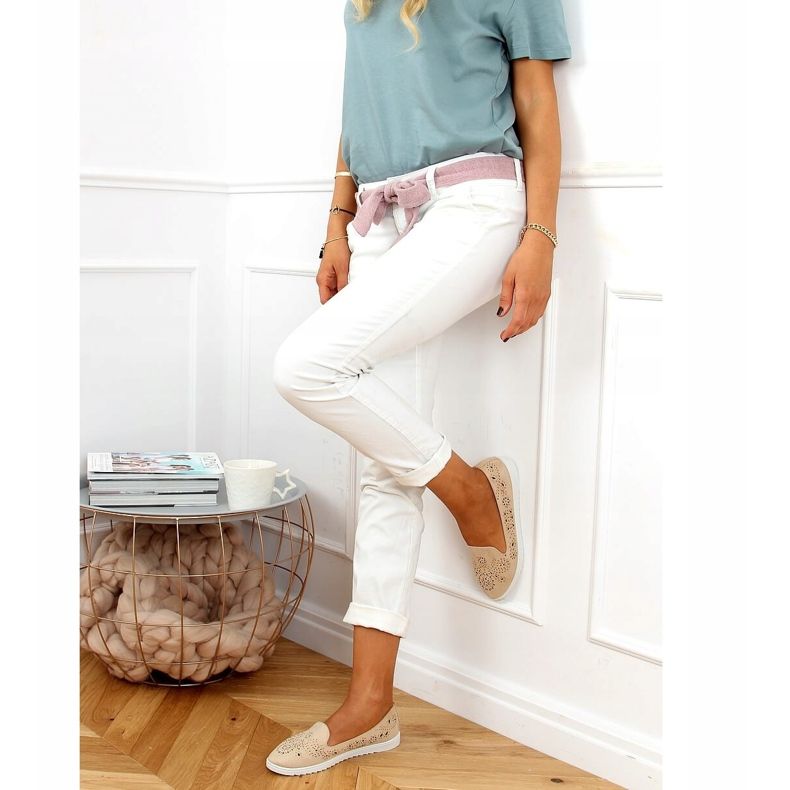 Domnii ajurati bej DY-09 Caise 1