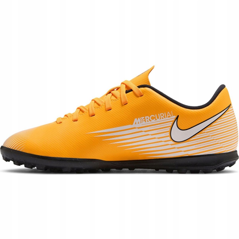 Pantofi de fotbal Nike Mercurial Vapor 13 Club Tf M AT7999 801 portocale 1