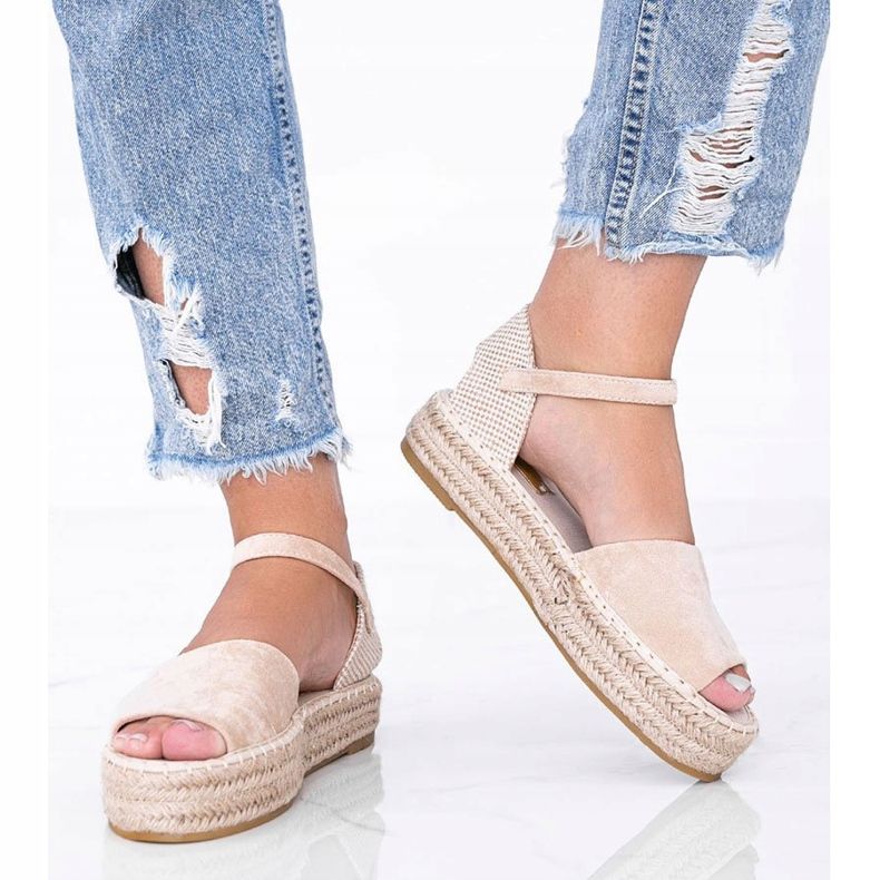 Sandale bej pe platforma Pearl River 1