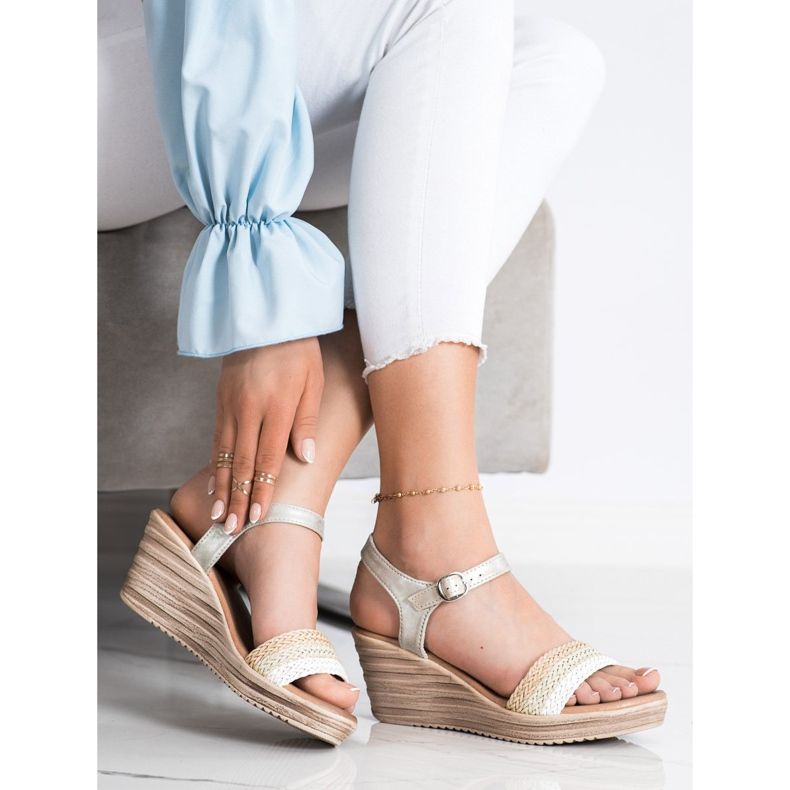 Sea Elves Sandale cu toc casual bej alb argint 1