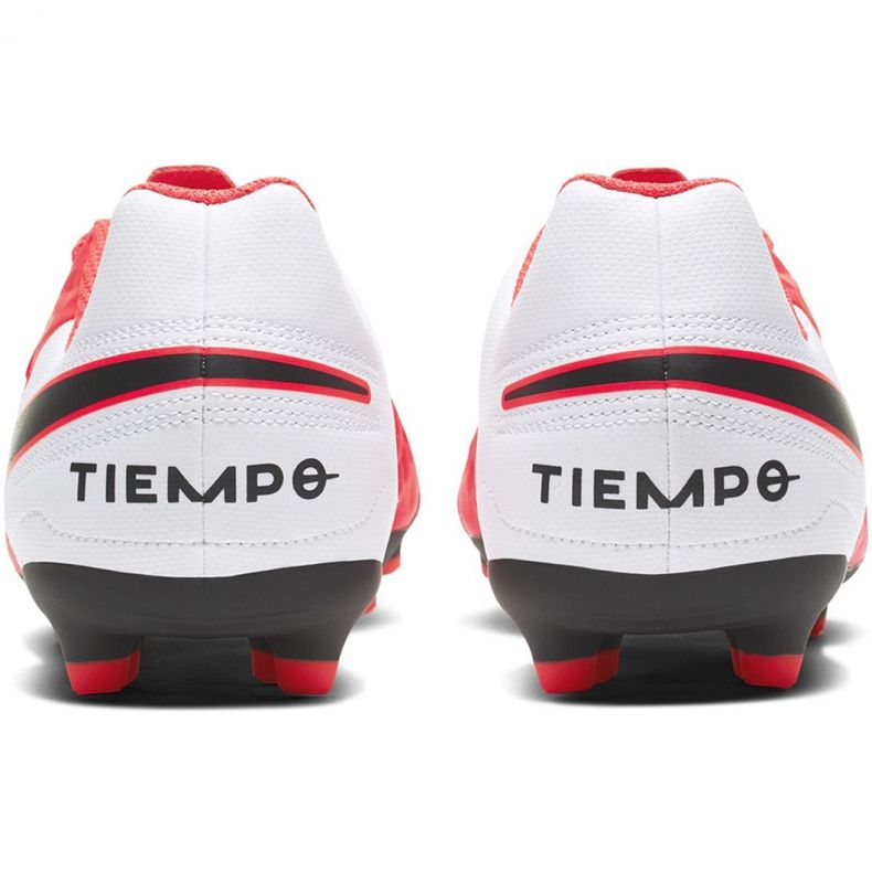 Pantofi de fotbal Nike Tiempo Legend 8 Club FG / MG M AT6107-606 negru 3