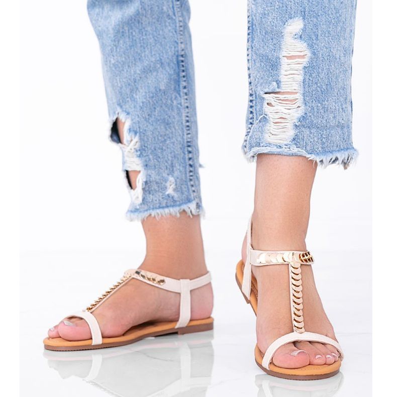 Sandale de dama bej de la Emmie 1