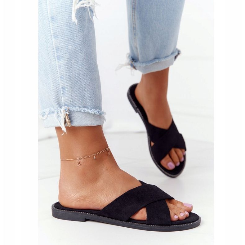 Papuci negri de velur pentru femei Edesa negru 1