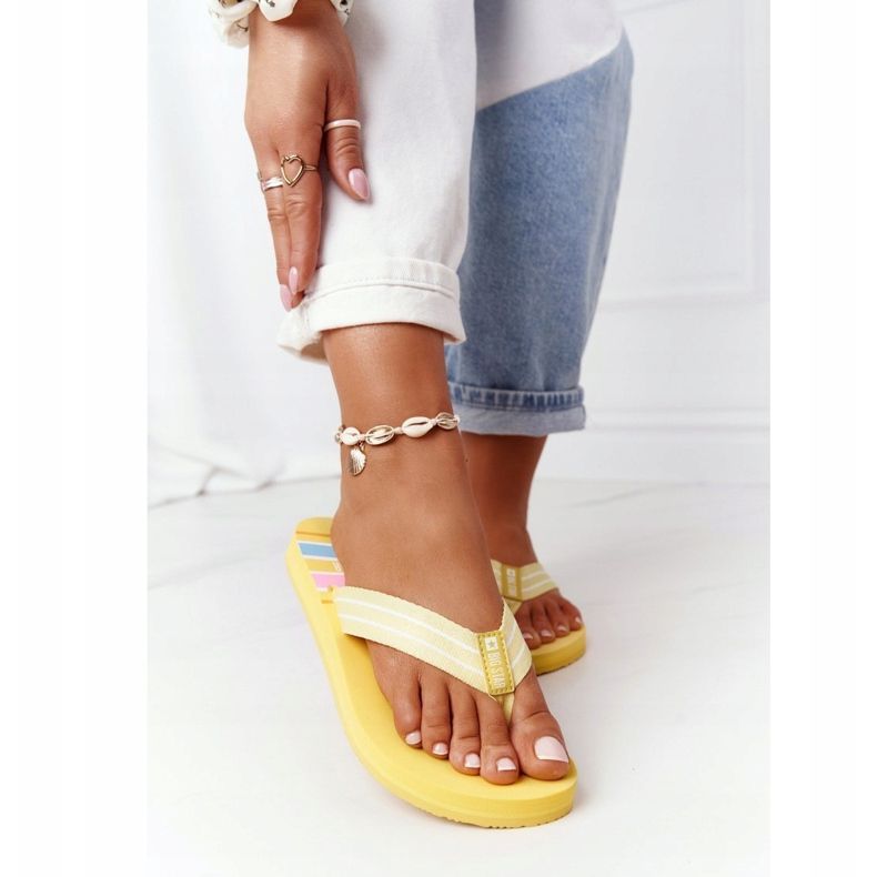 Flip-flops pentru femei Big Star HH274A055 Galben 2