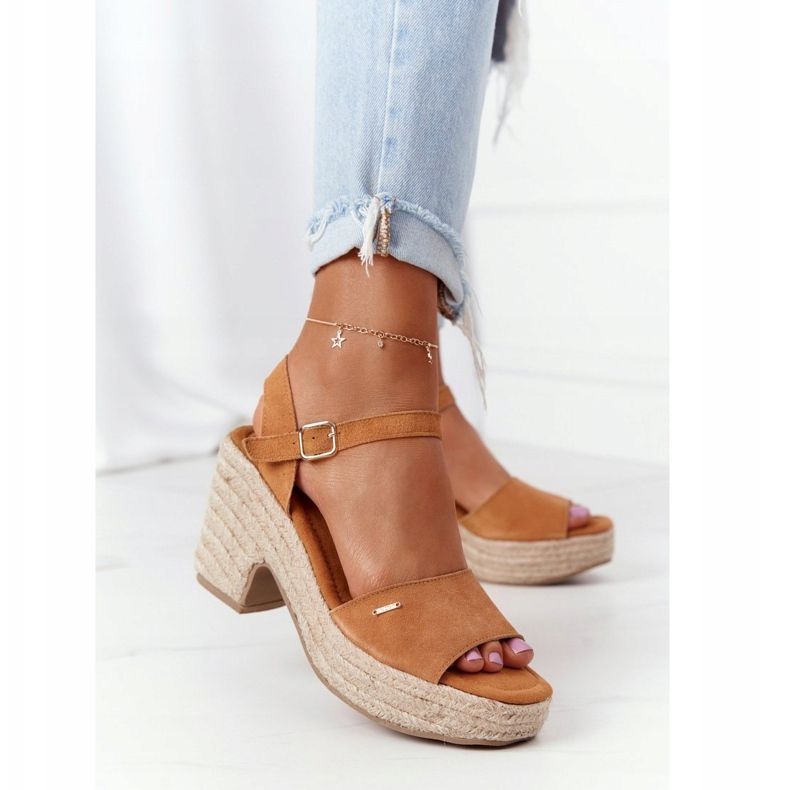 Big Star Sandale pe toc înalt cu o stea mare împletită HH274394 Camel maro 1