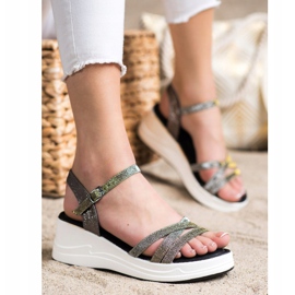 Small Swan Sandale cu sclipici pe pană negru 1