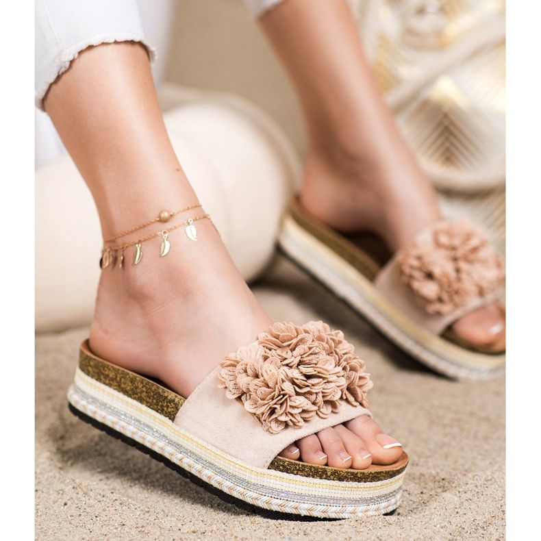 SHELOVET Papuci Pe Platforma Cu Ornament bej 1