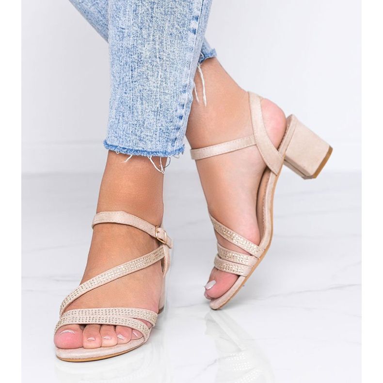 Sandale bej pe un stâlp cu zirconiu cubic Hydra 1