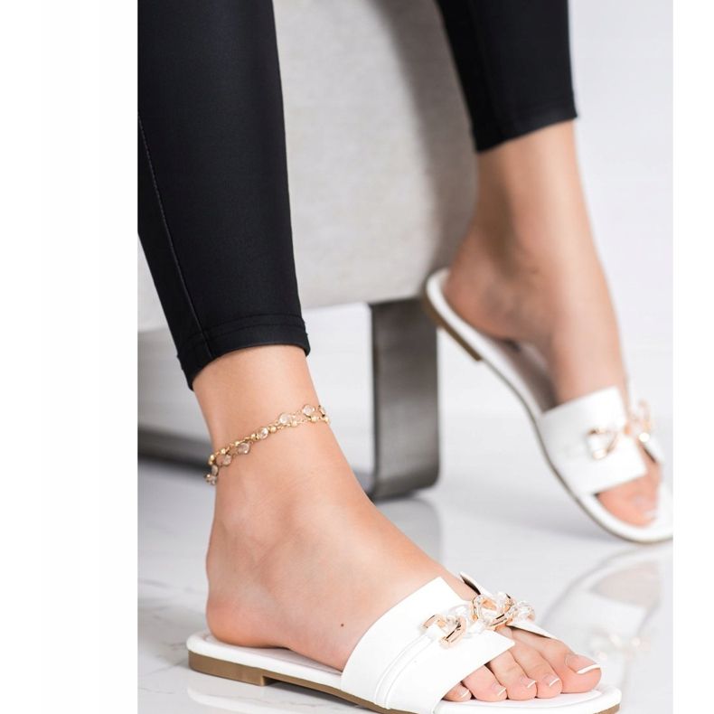 Renda Papuci eleganti cu ornament alb 1