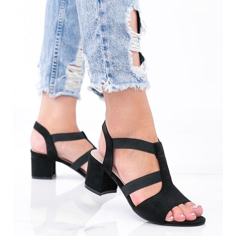 Sandale negre pe un post Forte scăzut negru 1