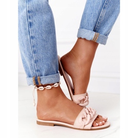 PS1 Papuci din piele cu un lanț bej pas cu pas 1