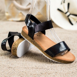 Kayla Sandale din piele ecologică strălucitoare negru 1