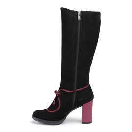 Marco Shoes Cizme din piele de antilopă neagră cu toc violet și inserții violet negru 1