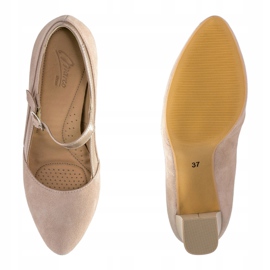 Marco Shoes Pompele cu o curea pe un toc stabil bej 1