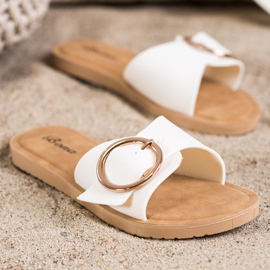 Bona Papuci cu cataramă decorativă alb 1