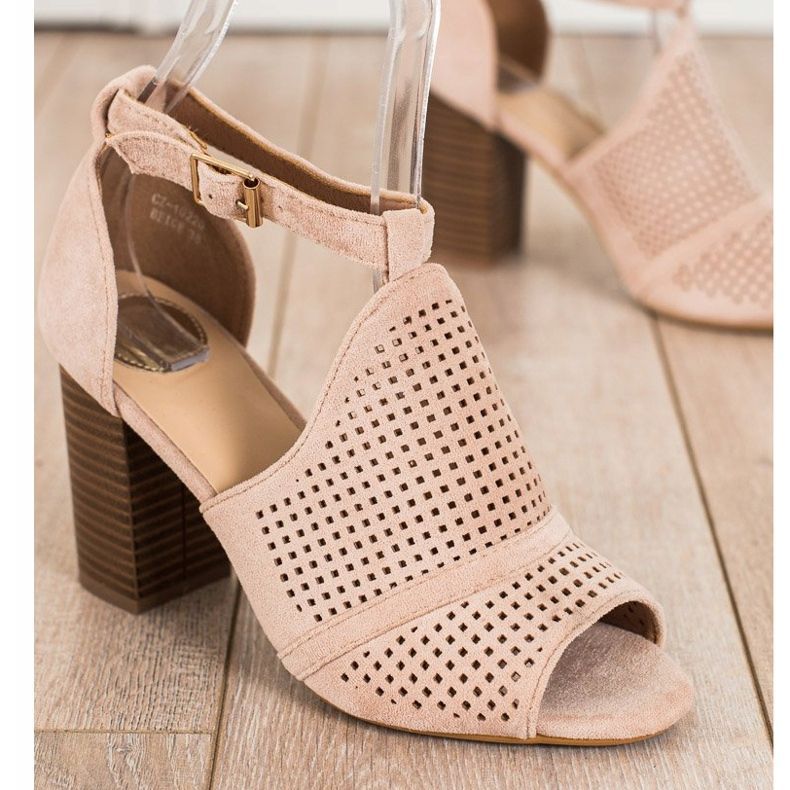 SHELOVET Sandale ajurate încorporate bej 1