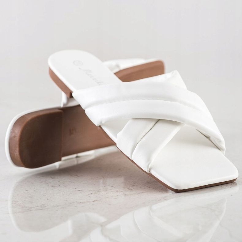 Mannika Papuci confortabili din piele ecologică alb 1