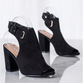 Bestelle Sandale închise cu cataramă negru 1