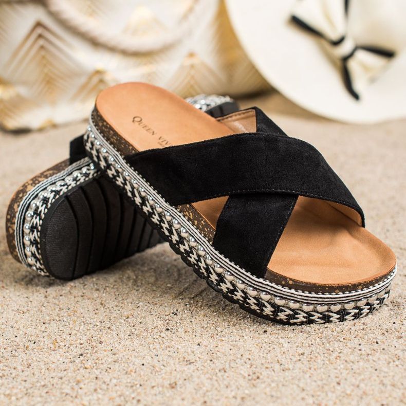 Queen Vivi Papuci negri pe platforma decorativă negru 1