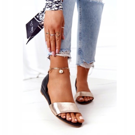 Sandale din piele Maciejka 1971-46 negru și auriu de aur 2