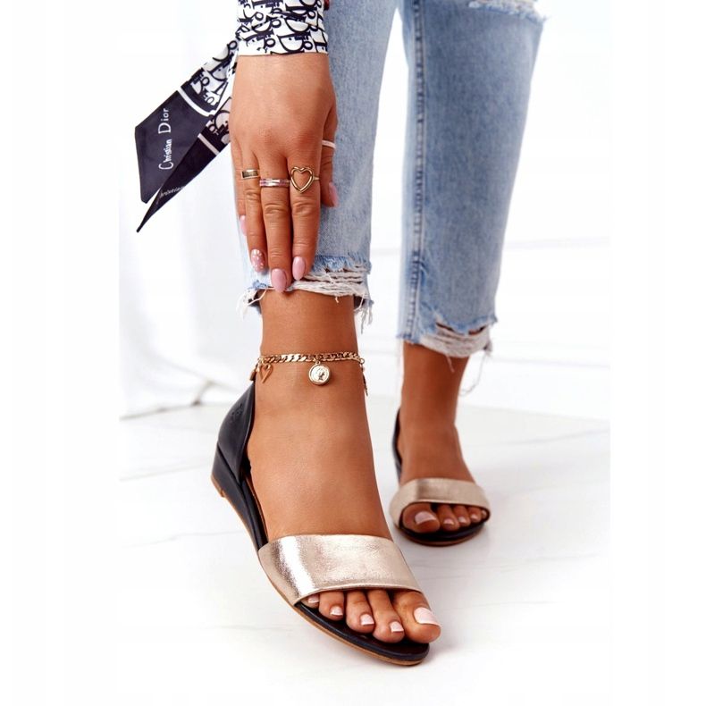 Sandale din piele Maciejka 1971-46 negru și auriu de aur 2