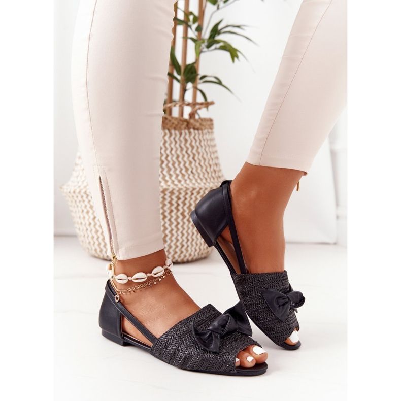 Sandale plate cu Lu Boo negru împletit 1