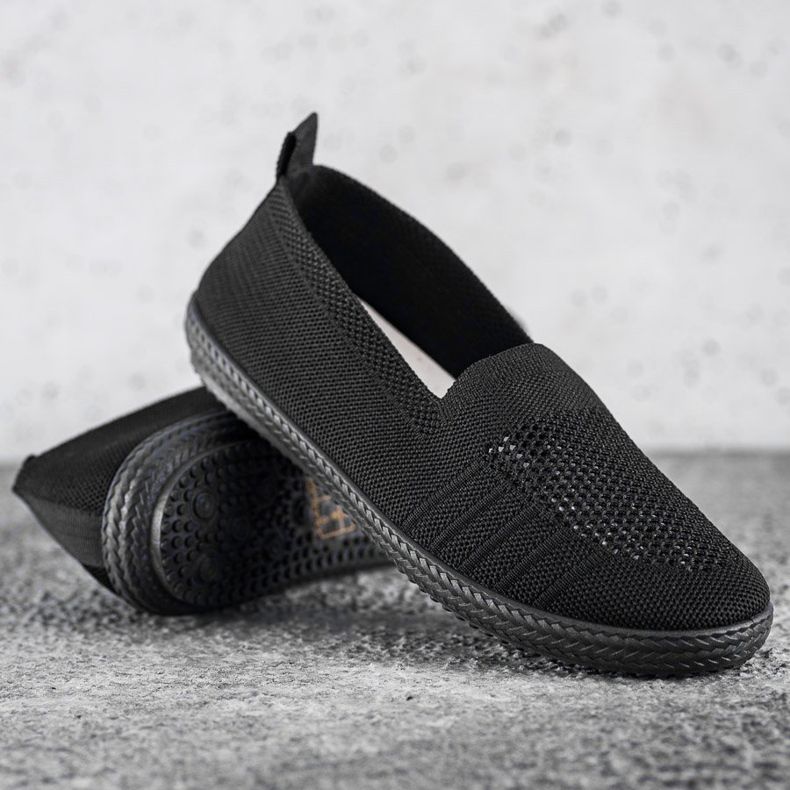 SHELOVET Slipons ajurati negru 1